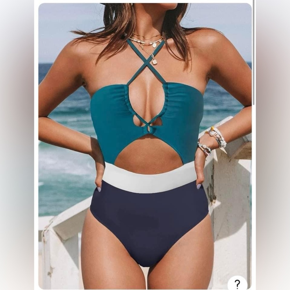 Cupshe cutout swimsuit